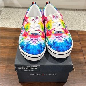NEW Tommy Hilfiger Tye Dye Remmo Boat Shoes sneakers Sz 9.5M